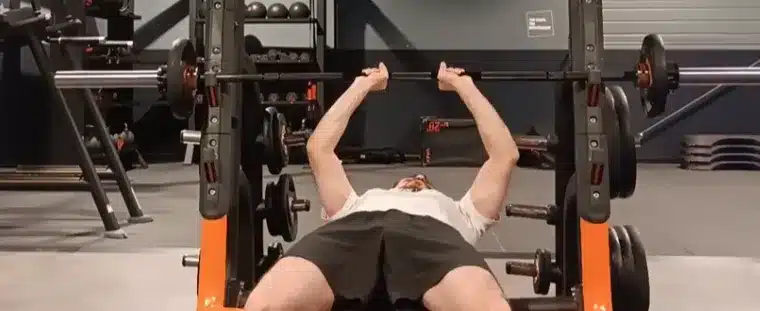 prise trop serrée au développé couché