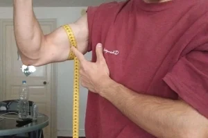 mon tour de bras mesuré avec un mètre ruban